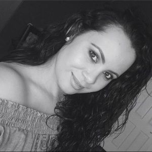 Meet your Posher, Mayra